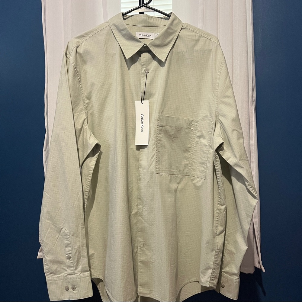 NWT | Calvin Klein | Lightweight Ripstop Button Shirt Modern Fit | Men’s Size L
